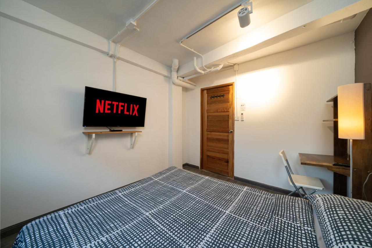 Oh Bangkok Hostel - Khaosan Екстер'єр фото