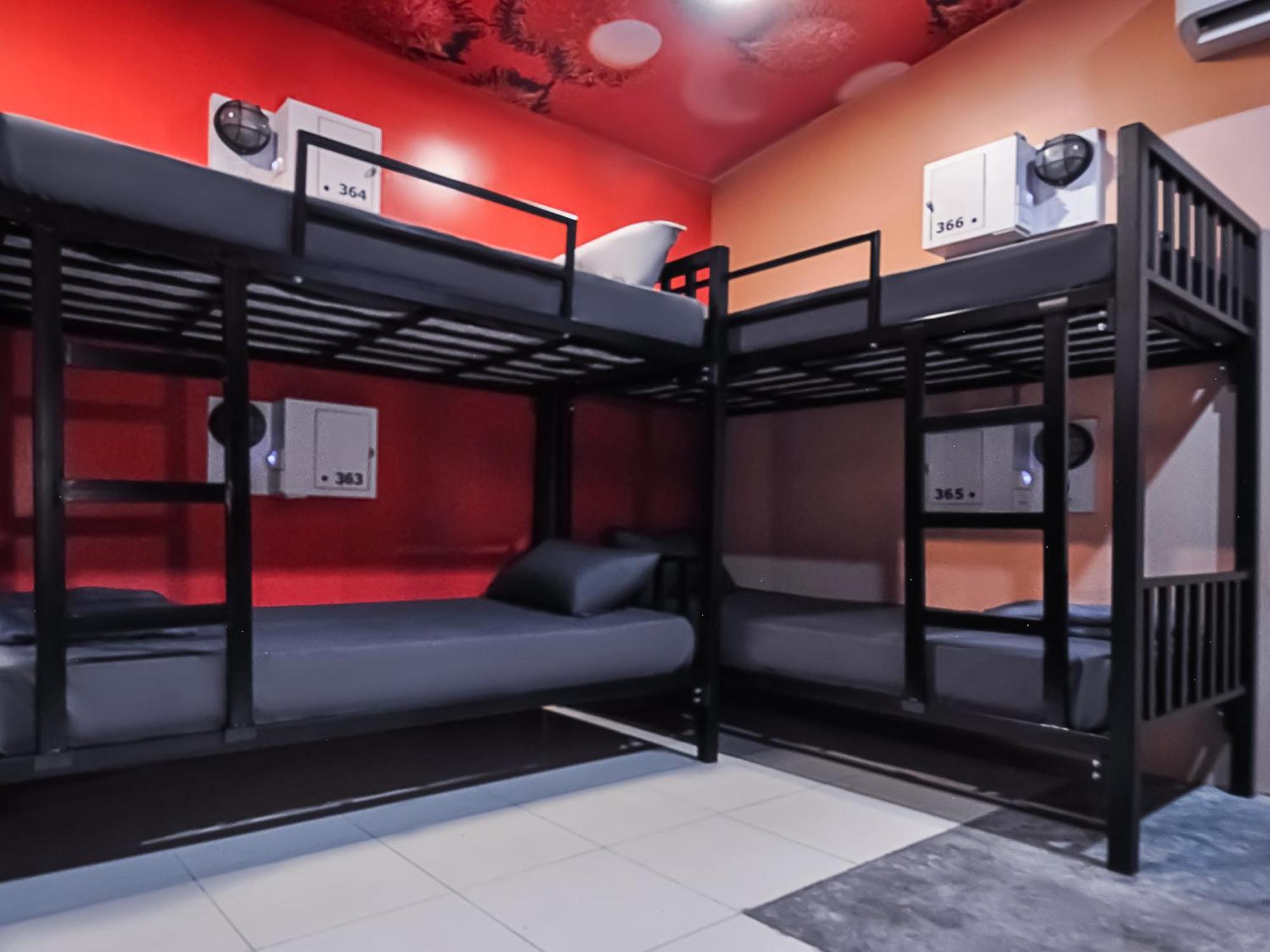 Oh Bangkok Hostel - Khaosan Екстер'єр фото
